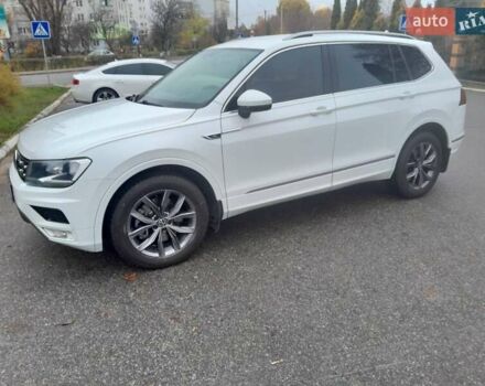 Білий Фольксваген Tiguan Allspace, об'ємом двигуна 2 л та пробігом 161 тис. км за 18200 $, фото 8 на Automoto.ua