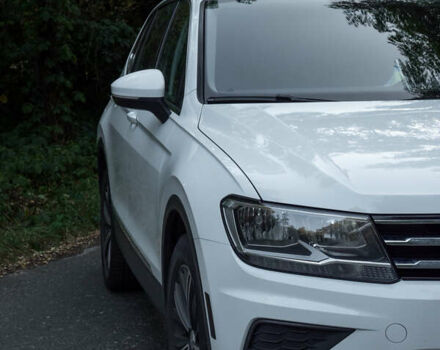 Белый Фольксваген Tiguan Allspace, объемом двигателя 1.98 л и пробегом 132 тыс. км за 22500 $, фото 3 на Automoto.ua