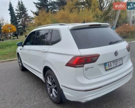 Білий Фольксваген Tiguan Allspace, об'ємом двигуна 2 л та пробігом 161 тис. км за 18200 $, фото 7 на Automoto.ua