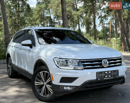 Белый Фольксваген Tiguan Allspace, объемом двигателя 2 л и пробегом 83 тыс. км за 21300 $, фото 4 на Automoto.ua