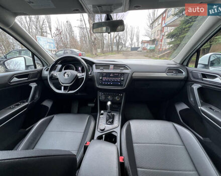 Білий Фольксваген Tiguan Allspace, об'ємом двигуна 1.98 л та пробігом 190 тис. км за 17500 $, фото 14 на Automoto.ua
