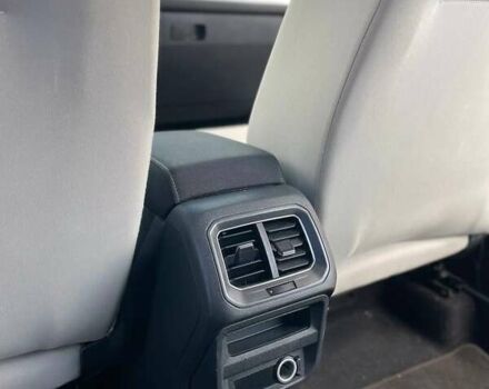 Белый Фольксваген Tiguan Allspace, объемом двигателя 1.98 л и пробегом 197 тыс. км за 16000 $, фото 25 на Automoto.ua