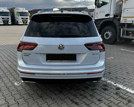 Белый Фольксваген Tiguan Allspace, объемом двигателя 0 л и пробегом 194 тыс. км за 28500 $, фото 6 на Automoto.ua