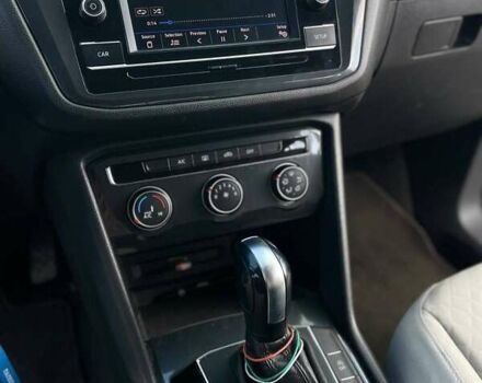 Белый Фольксваген Tiguan Allspace, объемом двигателя 1.98 л и пробегом 197 тыс. км за 16000 $, фото 31 на Automoto.ua