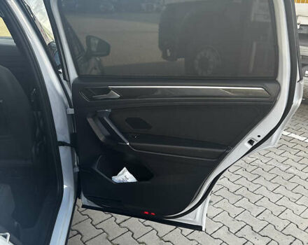 Белый Фольксваген Tiguan Allspace, объемом двигателя 0 л и пробегом 194 тыс. км за 28500 $, фото 26 на Automoto.ua