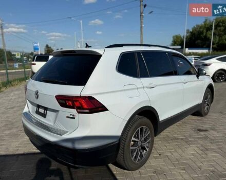 Белый Фольксваген Tiguan Allspace, объемом двигателя 2 л и пробегом 180 тыс. км за 12600 $, фото 2 на Automoto.ua