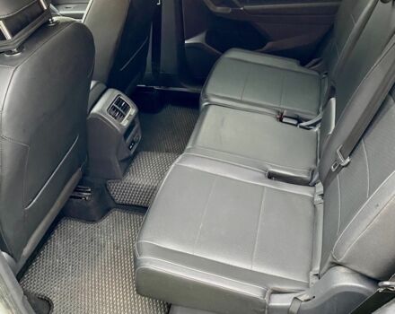 Белый Фольксваген Tiguan Allspace, объемом двигателя 2 л и пробегом 155 тыс. км за 18000 $, фото 9 на Automoto.ua