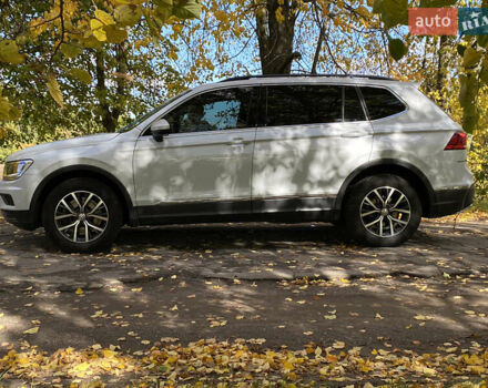 Фольксваген Tiguan Allspace 2018 в Виннице на Automoto.ua Белый Фольксваген Tiguan Allspace, объемом двигателя 2 л и пробегом 197 тыс. км за 18200 $, фото 4 на Automoto.ua