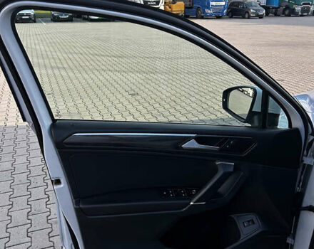 Белый Фольксваген Tiguan Allspace, объемом двигателя 0 л и пробегом 194 тыс. км за 28500 $, фото 15 на Automoto.ua