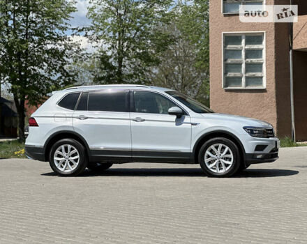 Белый Фольксваген Tiguan Allspace, объемом двигателя 2 л и пробегом 219 тыс. км за 28500 $, фото 9 на Automoto.ua