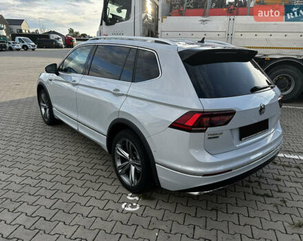 Белый Фольксваген Tiguan Allspace, объемом двигателя 0 л и пробегом 194 тыс. км за 28500 $, фото 9 на Automoto.ua
