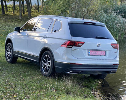 Фольксваген Tiguan Allspace 2018 в Виннице на Automoto.ua Белый Фольксваген Tiguan Allspace, объемом двигателя 2 л и пробегом 197 тыс. км за 18200 $, фото 23 на Automoto.ua
