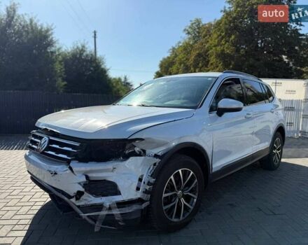 Белый Фольксваген Tiguan Allspace, объемом двигателя 2 л и пробегом 180 тыс. км за 12600 $, фото 1 на Automoto.ua