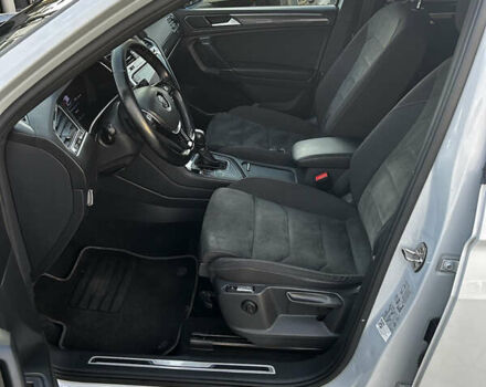 Белый Фольксваген Tiguan Allspace, объемом двигателя 0 л и пробегом 194 тыс. км за 28500 $, фото 20 на Automoto.ua