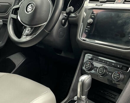 Фольксваген Tiguan Allspace 2018 в Виннице на Automoto.ua Белый Фольксваген Tiguan Allspace, объемом двигателя 2 л и пробегом 197 тыс. км за 18200 $, фото 41 на Automoto.ua