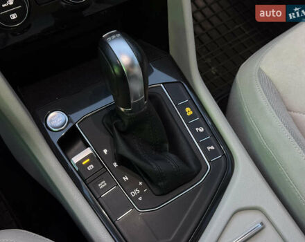 Білий Фольксваген Tiguan Allspace, об'ємом двигуна 2 л та пробігом 193 тис. км за 26499 $, фото 53 на Automoto.ua