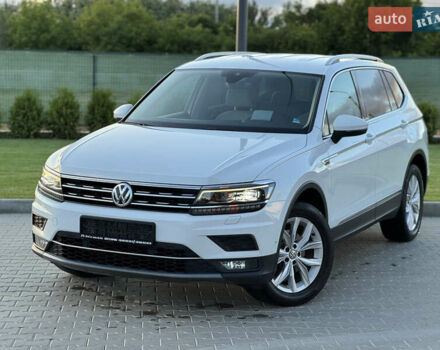 Белый Фольксваген Tiguan Allspace, объемом двигателя 2 л и пробегом 192 тыс. км за 26499 $, фото 10 на Automoto.ua