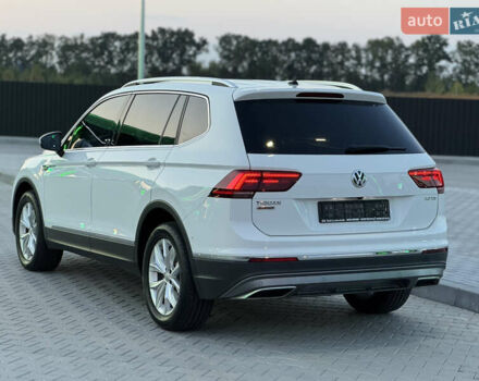Белый Фольксваген Tiguan Allspace, объемом двигателя 2 л и пробегом 193 тыс. км за 26499 $, фото 8 на Automoto.ua