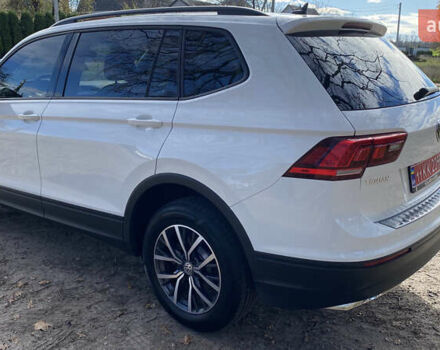 Белый Фольксваген Tiguan Allspace, объемом двигателя 2 л и пробегом 32 тыс. км за 18300 $, фото 6 на Automoto.ua