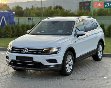 Белый Фольксваген Tiguan Allspace, объемом двигателя 2 л и пробегом 192 тыс. км за 26499 $, фото 31 на Automoto.ua