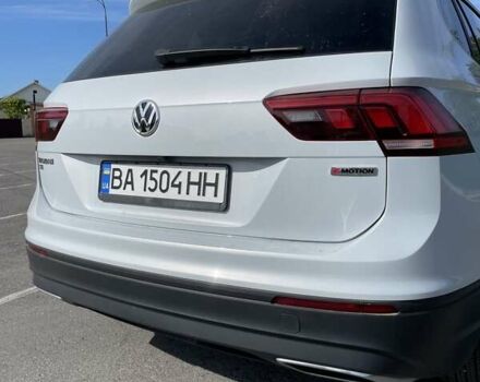 Белый Фольксваген Tiguan Allspace, объемом двигателя 0 л и пробегом 106 тыс. км за 24700 $, фото 3 на Automoto.ua