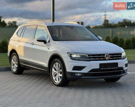 Белый Фольксваген Tiguan Allspace, объемом двигателя 2 л и пробегом 192 тыс. км за 26499 $, фото 27 на Automoto.ua