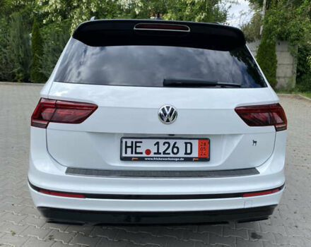 Белый Фольксваген Tiguan Allspace, объемом двигателя 2 л и пробегом 190 тыс. км за 32500 $, фото 4 на Automoto.ua