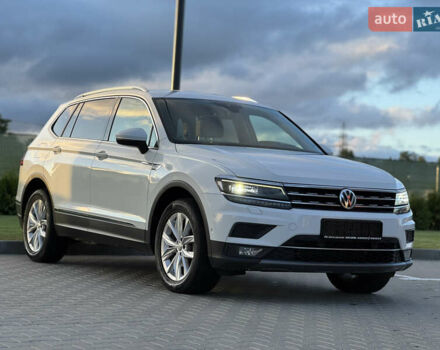 Белый Фольксваген Tiguan Allspace, объемом двигателя 2 л и пробегом 192 тыс. км за 26499 $, фото 28 на Automoto.ua