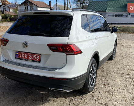 Белый Фольксваген Tiguan Allspace, объемом двигателя 2 л и пробегом 32 тыс. км за 18300 $, фото 9 на Automoto.ua