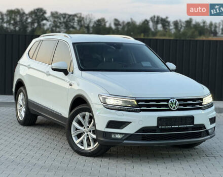 Білий Фольксваген Tiguan Allspace, об'ємом двигуна 2 л та пробігом 193 тис. км за 26499 $, фото 16 на Automoto.ua