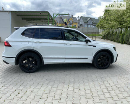 Белый Фольксваген Tiguan Allspace, объемом двигателя 2 л и пробегом 190 тыс. км за 32500 $, фото 3 на Automoto.ua