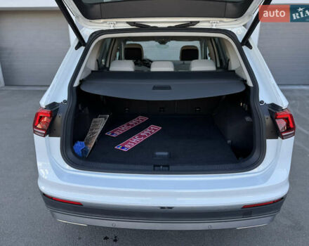 Білий Фольксваген Tiguan Allspace, об'ємом двигуна 2 л та пробігом 193 тис. км за 26499 $, фото 67 на Automoto.ua