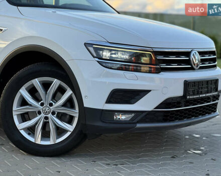 Белый Фольксваген Tiguan Allspace, объемом двигателя 2 л и пробегом 192 тыс. км за 26499 $, фото 19 на Automoto.ua