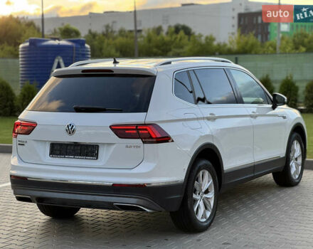 Белый Фольксваген Tiguan Allspace, объемом двигателя 2 л и пробегом 192 тыс. км за 26499 $, фото 41 на Automoto.ua