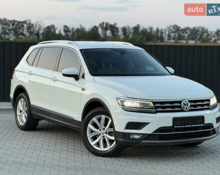 Білий Фольксваген Tiguan Allspace, об'ємом двигуна 2 л та пробігом 193 тис. км за 26499 $, фото 17 на Automoto.ua