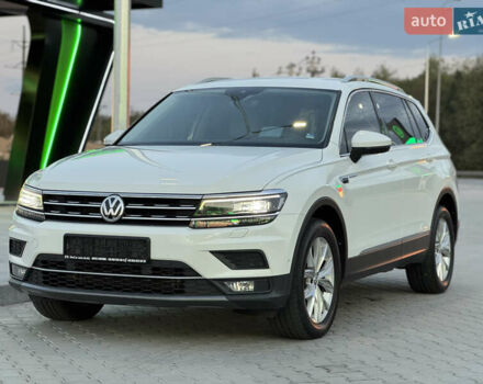 Білий Фольксваген Tiguan Allspace, об'ємом двигуна 2 л та пробігом 193 тис. км за 26499 $, фото 2 на Automoto.ua
