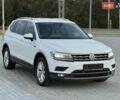 Белый Фольксваген Tiguan Allspace, объемом двигателя 2 л и пробегом 193 тыс. км за 26499 $, фото 6 на Automoto.ua