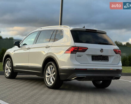 Белый Фольксваген Tiguan Allspace, объемом двигателя 2 л и пробегом 192 тыс. км за 26499 $, фото 39 на Automoto.ua