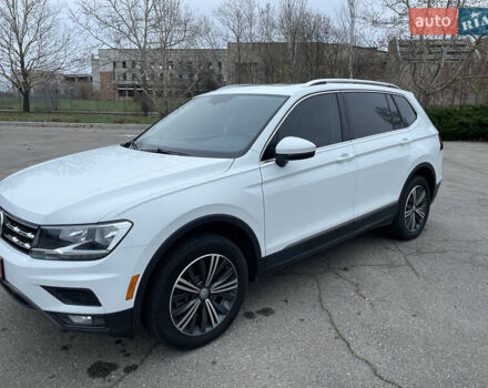 Белый Фольксваген Tiguan Allspace, объемом двигателя 1.97 л и пробегом 139 тыс. км за 20999 $, фото 3 на Automoto.ua