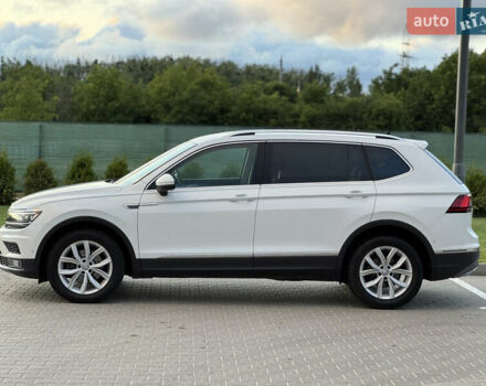 Белый Фольксваген Tiguan Allspace, объемом двигателя 2 л и пробегом 192 тыс. км за 26499 $, фото 48 на Automoto.ua