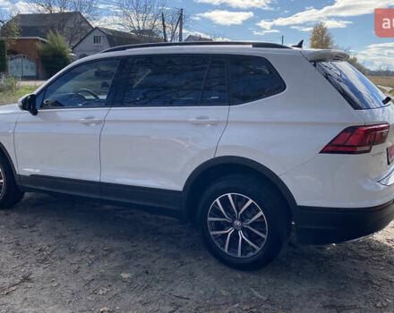 Белый Фольксваген Tiguan Allspace, объемом двигателя 2 л и пробегом 32 тыс. км за 18300 $, фото 4 на Automoto.ua