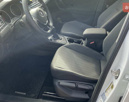 Белый Фольксваген Tiguan Allspace, объемом двигателя 2 л и пробегом 32 тыс. км за 18300 $, фото 24 на Automoto.ua