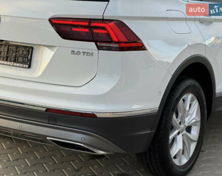 Белый Фольксваген Tiguan Allspace, объемом двигателя 2 л и пробегом 192 тыс. км за 26499 $, фото 35 на Automoto.ua