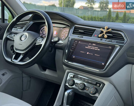 Белый Фольксваген Tiguan Allspace, объемом двигателя 2 л и пробегом 192 тыс. км за 26499 $, фото 65 на Automoto.ua