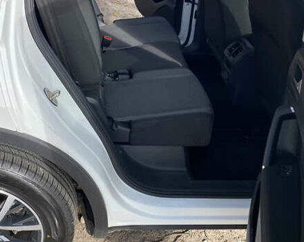 Белый Фольксваген Tiguan Allspace, объемом двигателя 2 л и пробегом 32 тыс. км за 18300 $, фото 34 на Automoto.ua