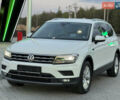 Белый Фольксваген Tiguan Allspace, объемом двигателя 2 л и пробегом 193 тыс. км за 26499 $, фото 1 на Automoto.ua