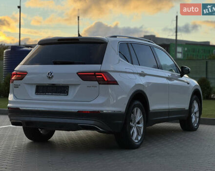 Белый Фольксваген Tiguan Allspace, объемом двигателя 2 л и пробегом 192 тыс. км за 26499 $, фото 42 на Automoto.ua