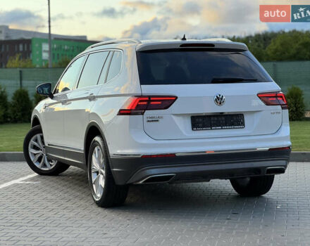 Белый Фольксваген Tiguan Allspace, объемом двигателя 2 л и пробегом 192 тыс. км за 26499 $, фото 46 на Automoto.ua