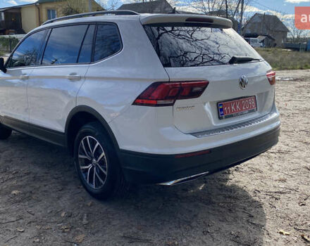 Белый Фольксваген Tiguan Allspace, объемом двигателя 2 л и пробегом 32 тыс. км за 18300 $, фото 5 на Automoto.ua