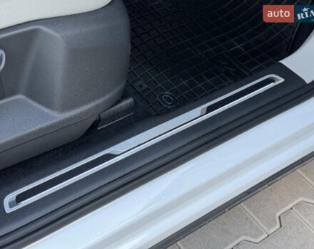 Белый Фольксваген Tiguan Allspace, объемом двигателя 2 л и пробегом 192 тыс. км за 26499 $, фото 59 на Automoto.ua